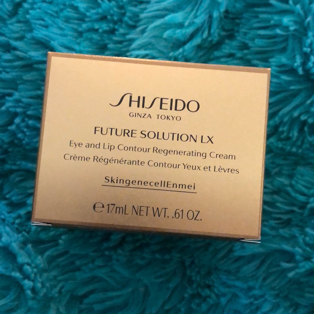 Shiseido Future Solution LX